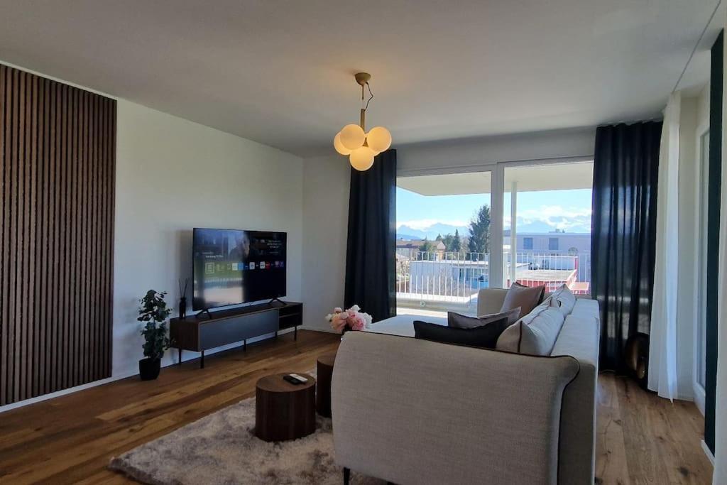 Visionary Hospitality Rothenburg, Lucerne - Premium Apartments With Free Parking, Washer, Kitchen, Terrace, 15' City Exterior foto